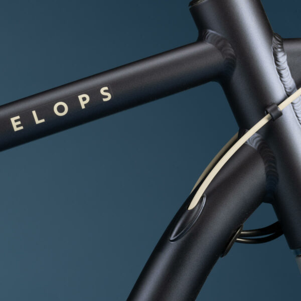 Vélo de ville électrique ELOPS 900 CADRE HAUT BLEU MARINE